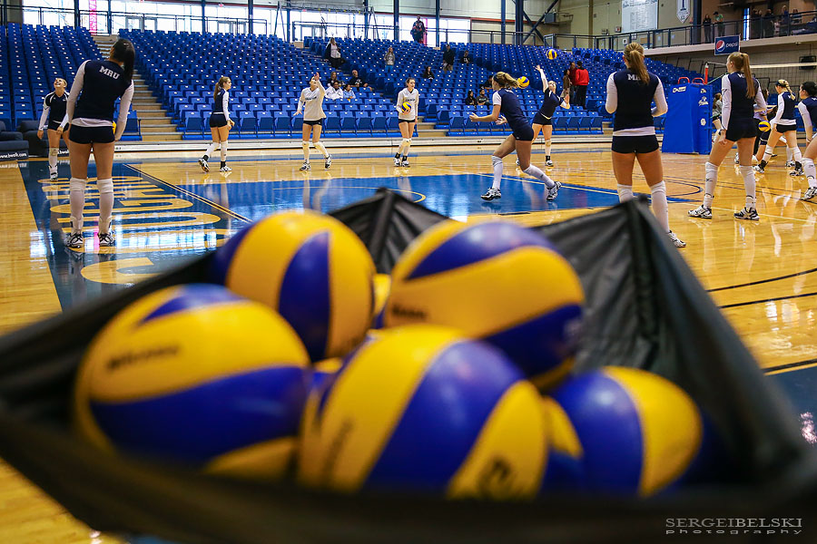 mount royal university volleyball sergei belski photo