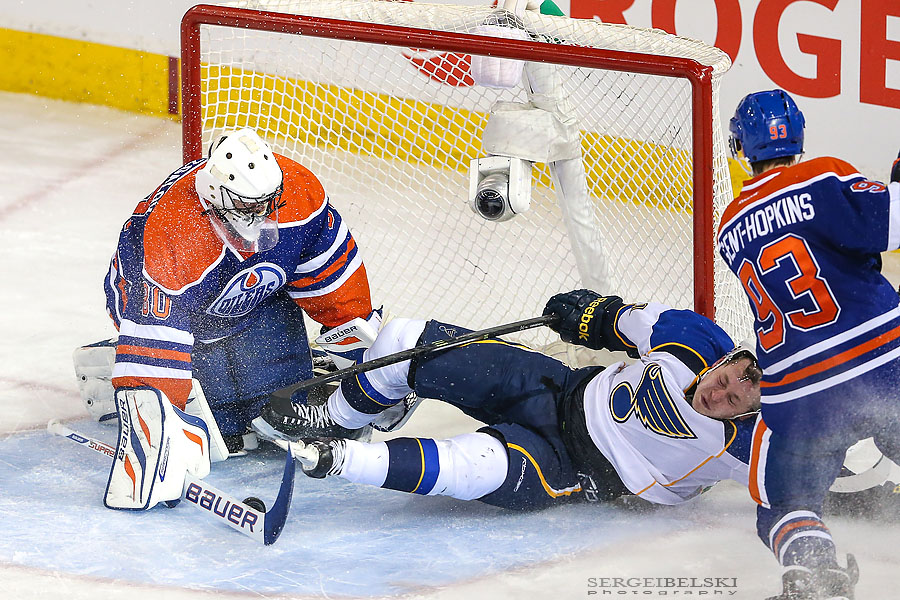 nhl hockey edmonton oilers vs st.louise blues sergei belski photo
