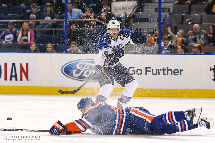 nhl hockey edmonton oilers vs st.louise blues sergei belski photo