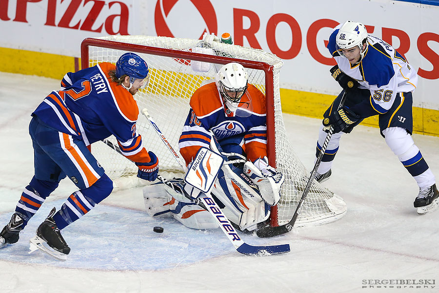 nhl hockey edmonton oilers vs st.louise blues sergei belski photo