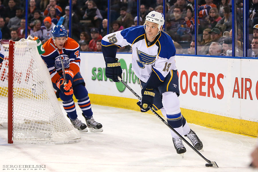 nhl hockey edmonton oilers vs st.louise blues sergei belski photo