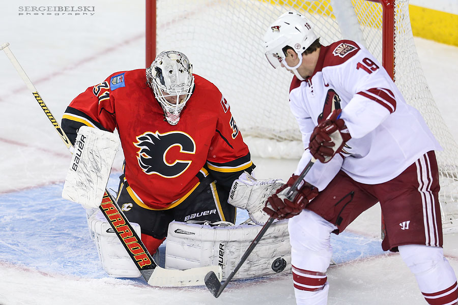 nhl hockey calgary flames vs phoenix coyotes sergei belski photo