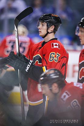 nhl hockey calgary flames vs vancouver canucks sergei belski photo