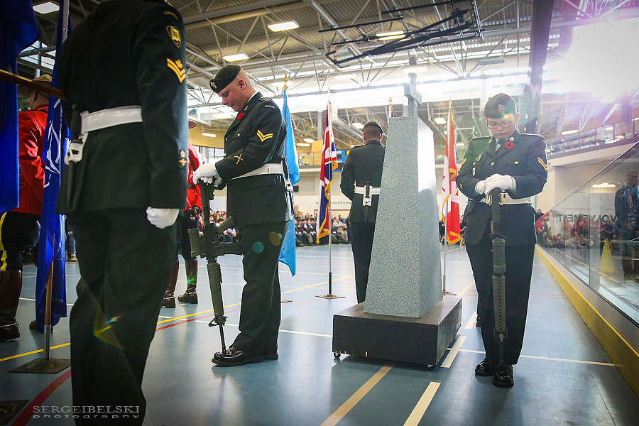remembrance day ceremony for city of airdrie event photographer sergei belski photo