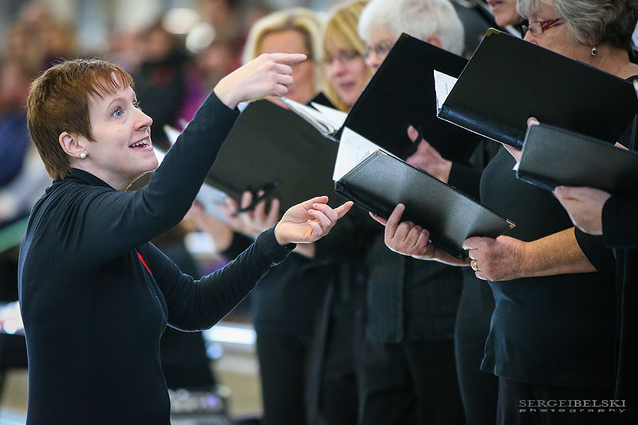 remembrance day ceremony for city of airdrie event photographer sergei belski photo