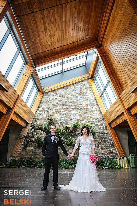 calgary wedding photographer calgary zoo weeding sergei belski photo