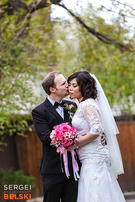 calgary wedding photographer calgary zoo weeding sergei belski photo