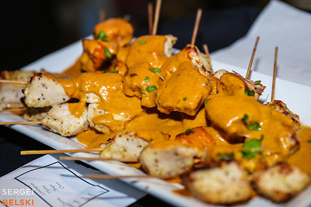 calgary wedding photographer calgary zoo weeding sergei belski photo