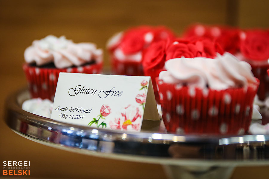 calgary wedding photographer calgary zoo weeding sergei belski photo