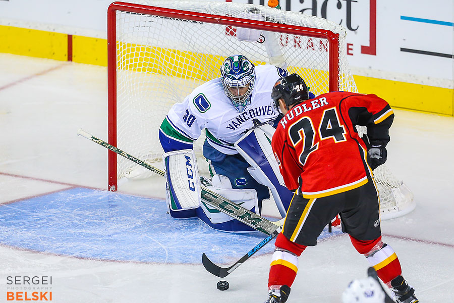 nhl hockey calgary sports photographer sergei belski photo