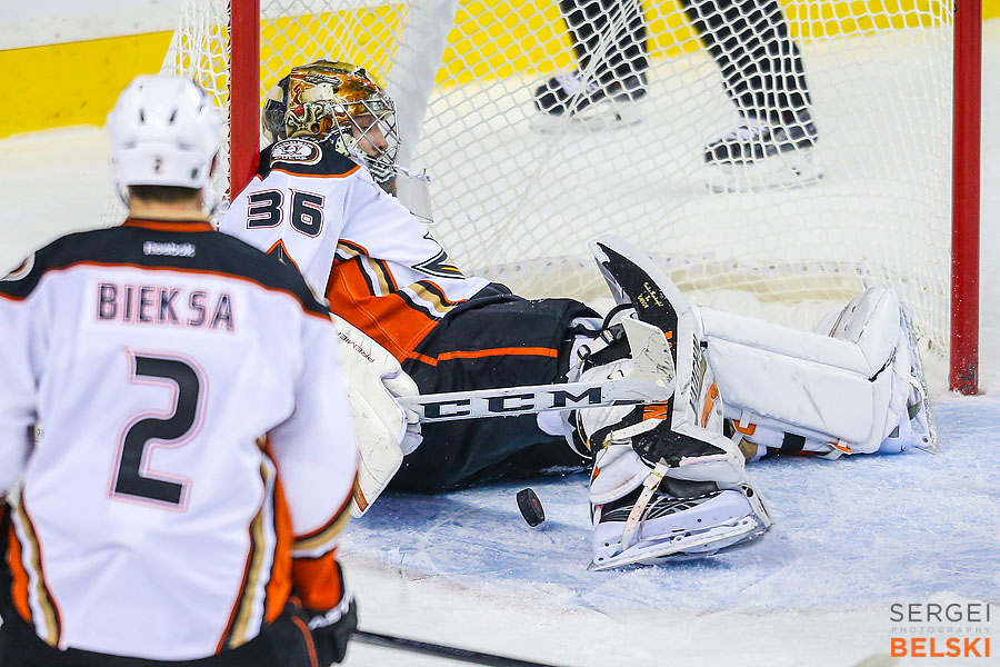 nhl hockey calgary sports photographer sergei belski photo
