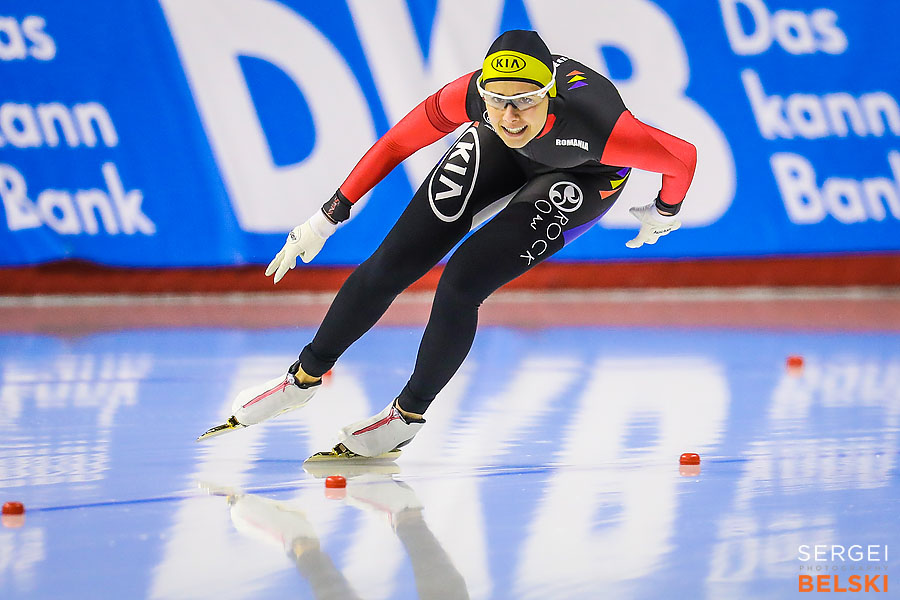 speed skating calgary sports photographer sergei belski photo