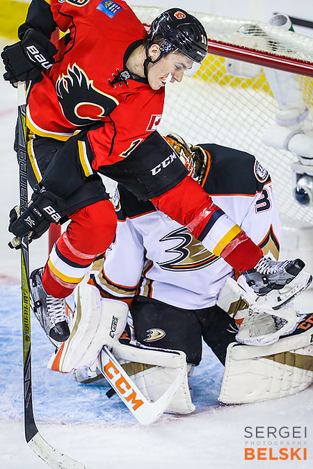 nhl hockey calgary sports photographer sergei belski photo