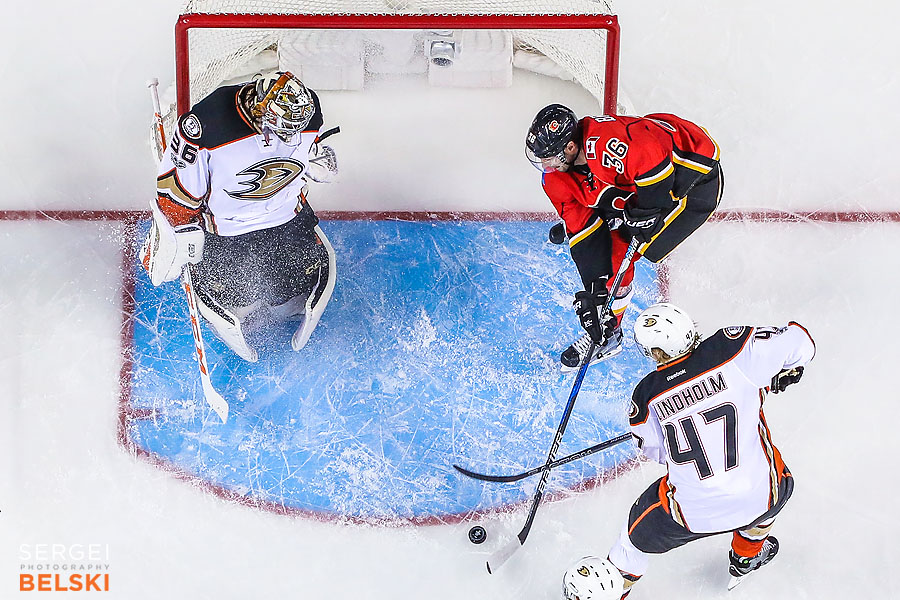 nhl hockey calgary sports photographer sergei belski photo