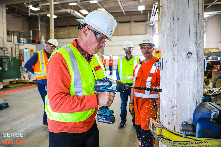 fortis alberta airdrie corporate event sergei belski photo