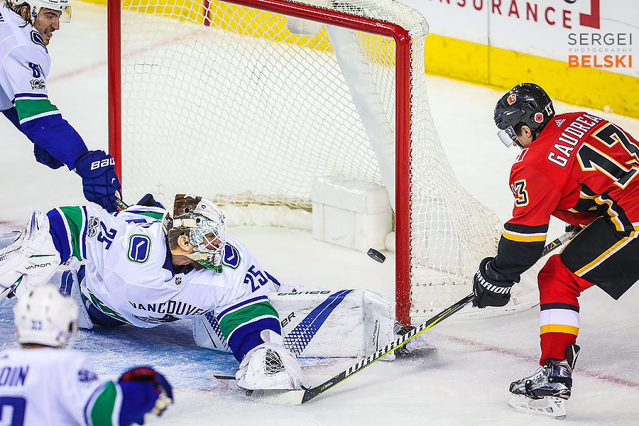 nhl hockey calgary sports photographer sergei belski photo