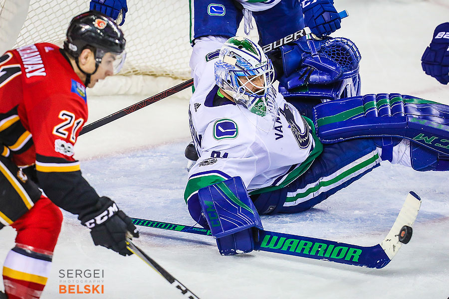nhl hockey calgary sports photographer sergei belski photo