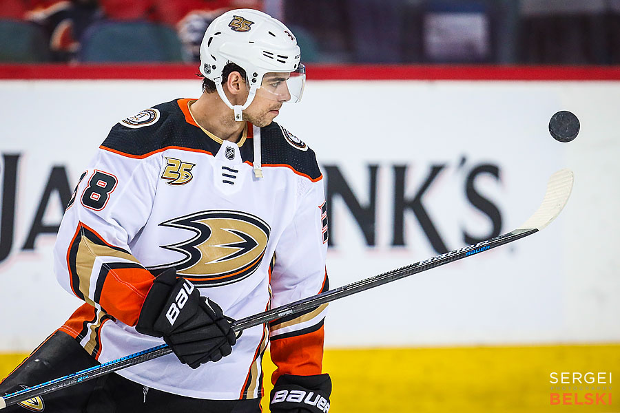 nhl hockey calgary sports photographer sergei belski photo