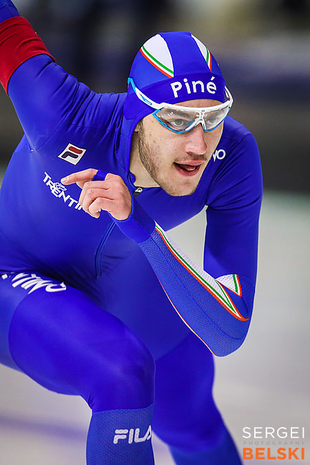 speed skating calgary sports photographer sergei belski photo