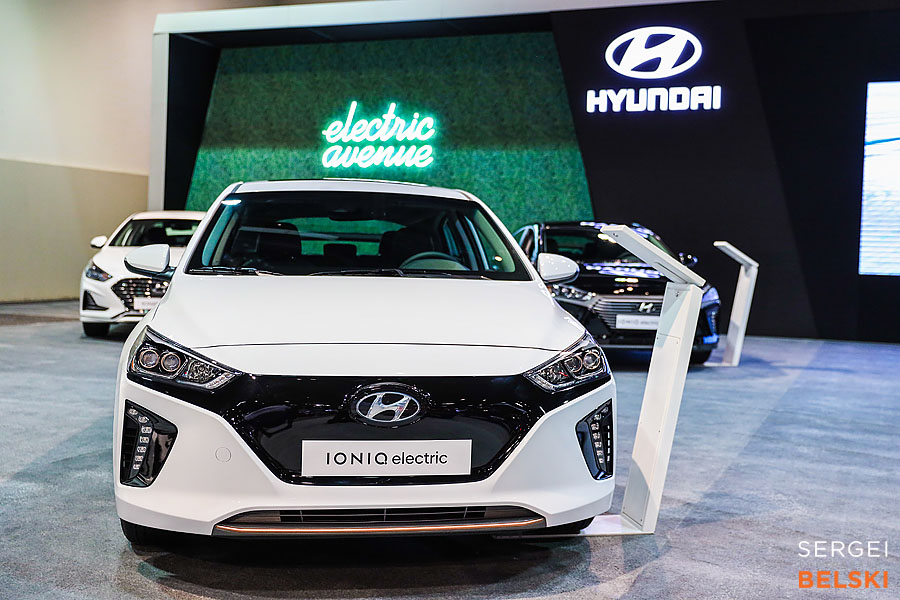 calgary international auto and truck show sergei belski photo