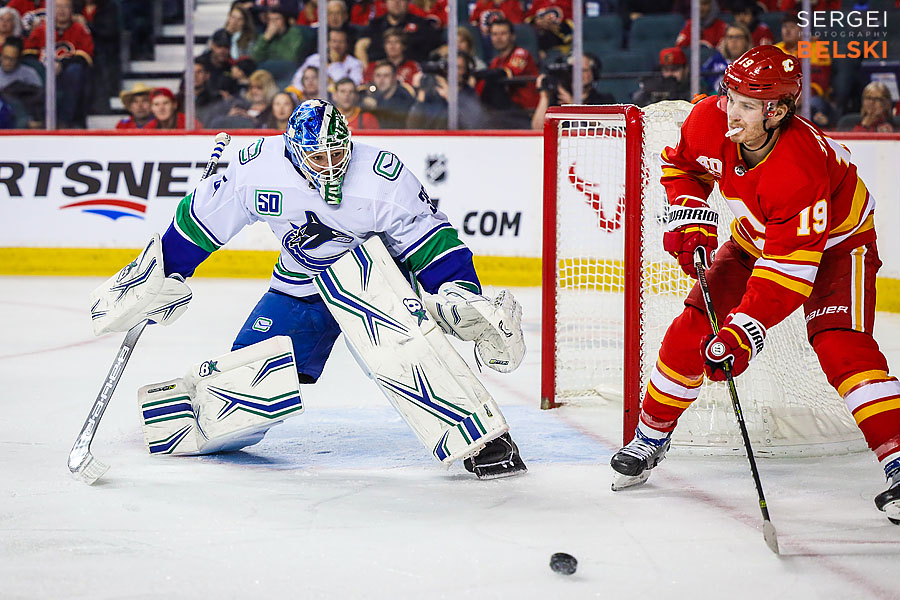 nhl hockey calgary sports photographer sergei belski photo