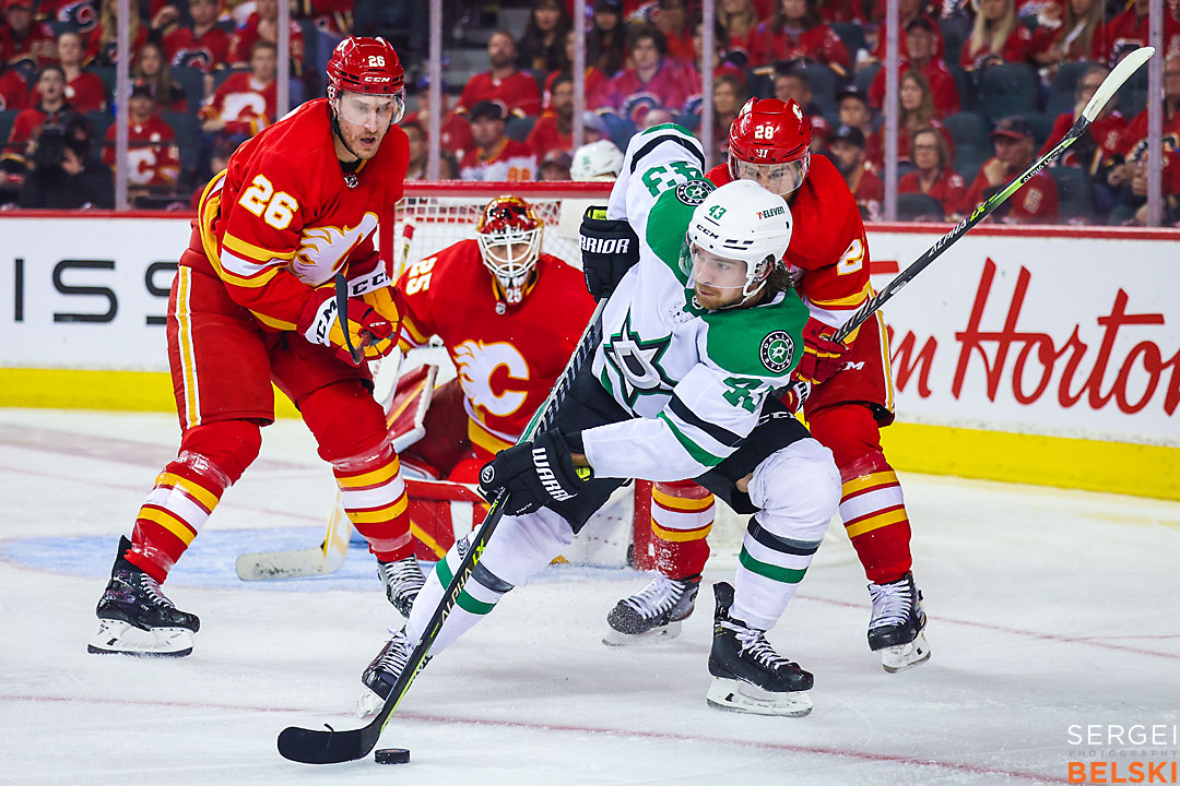 nhl hockey calgary flames sports photographer sergei belski photo