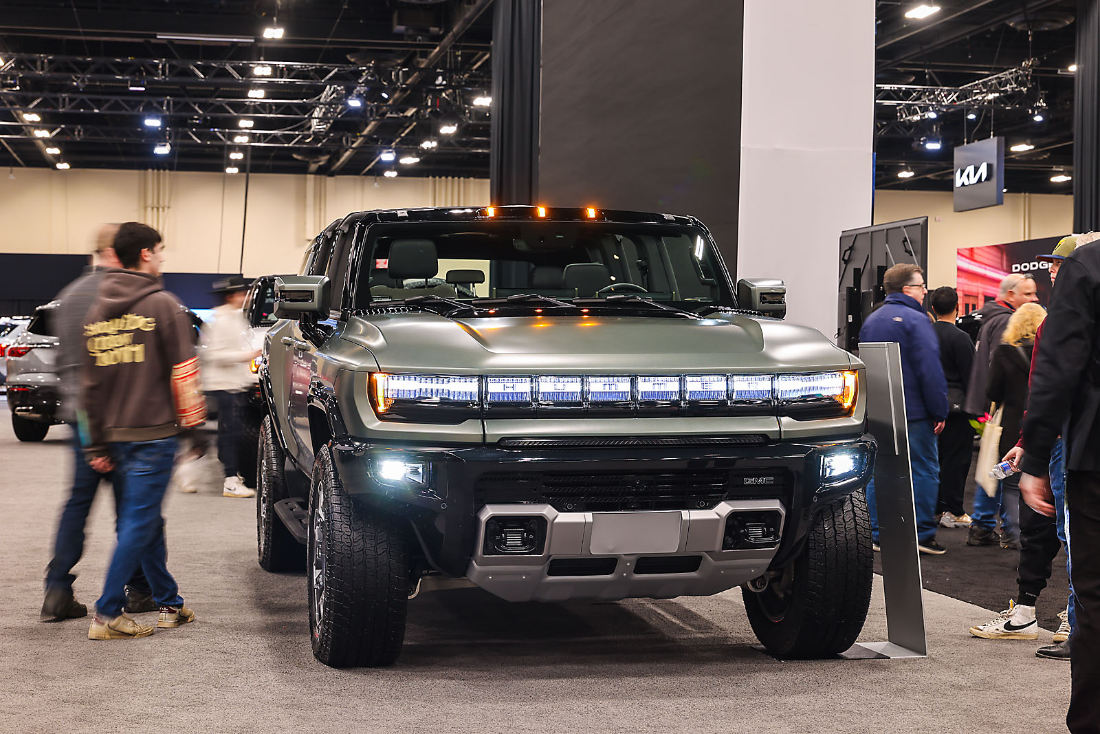 calgary international auto and truck show sergei belski photo