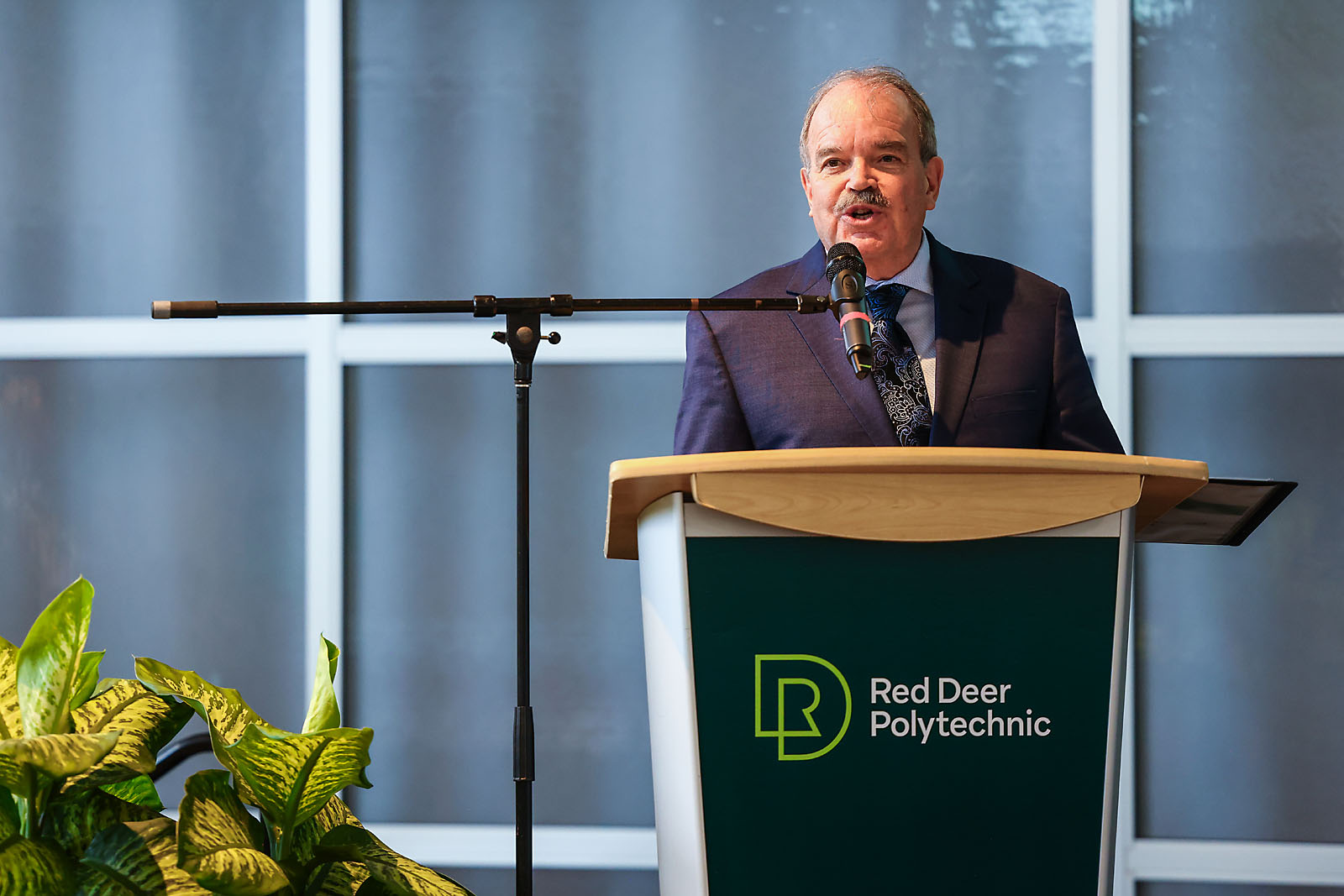 red deer polytechnic event photographer sergei belski photo