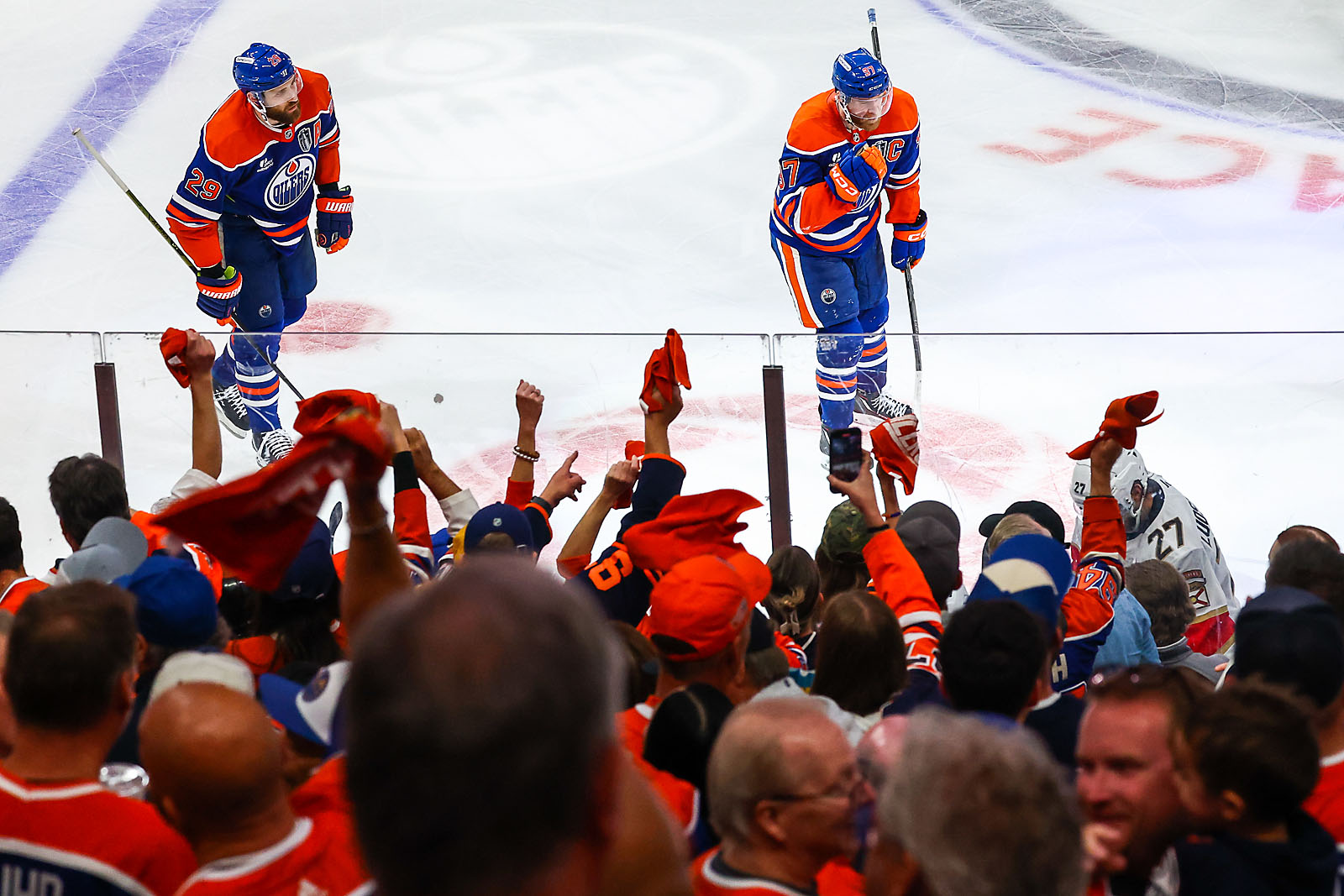 nhl hockey Edmonton Oilers sports photographer sergei belski photo