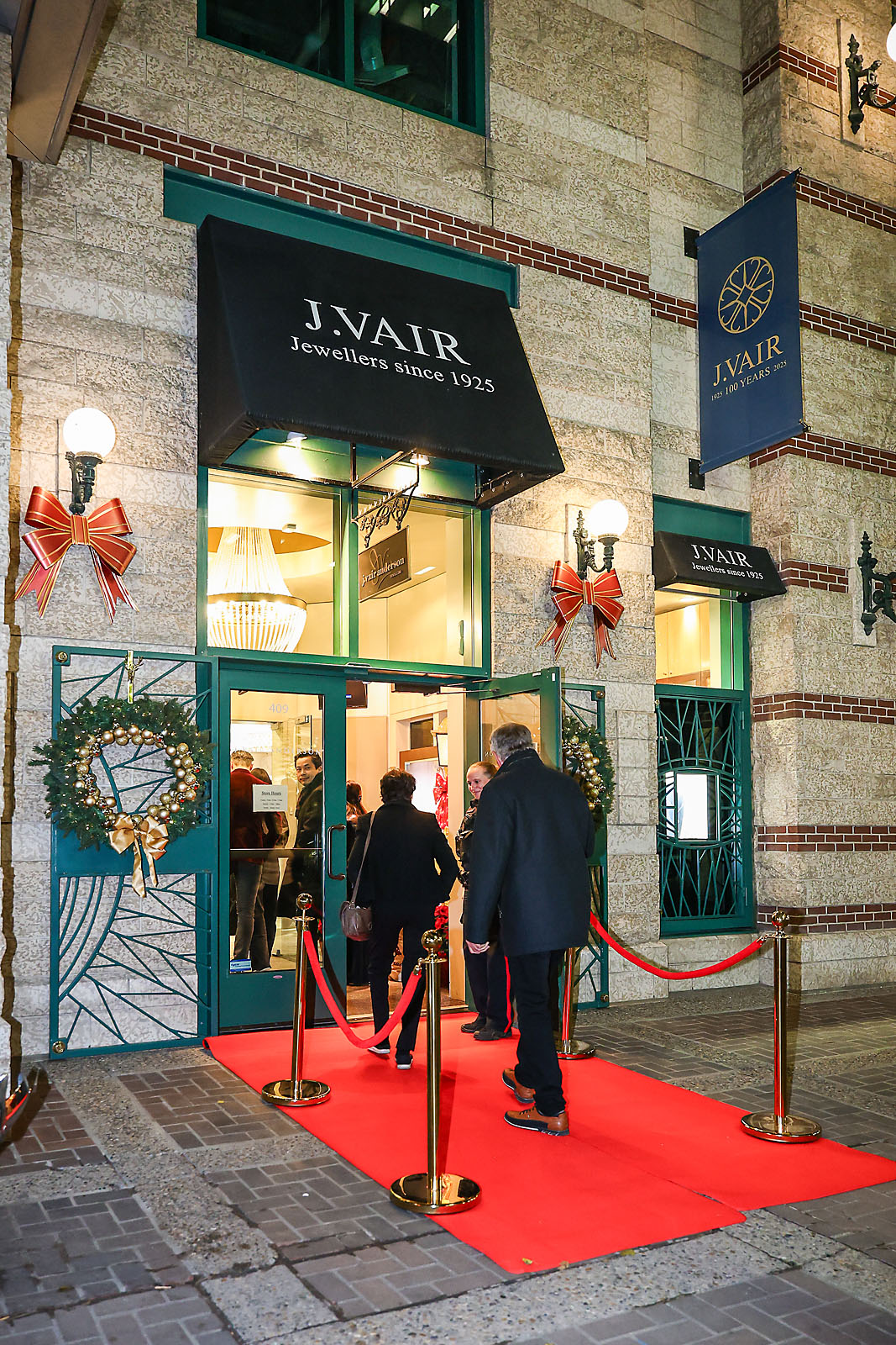 J. Vair Jewellers event photographer sergei belski photo