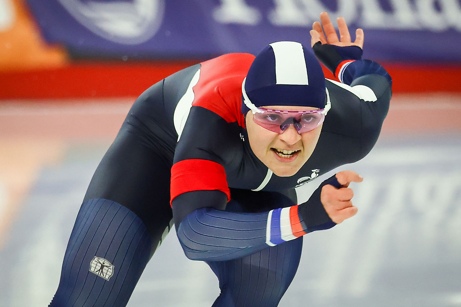 ISU Speedskating World Cup calgary sports photographer sergei belski photo