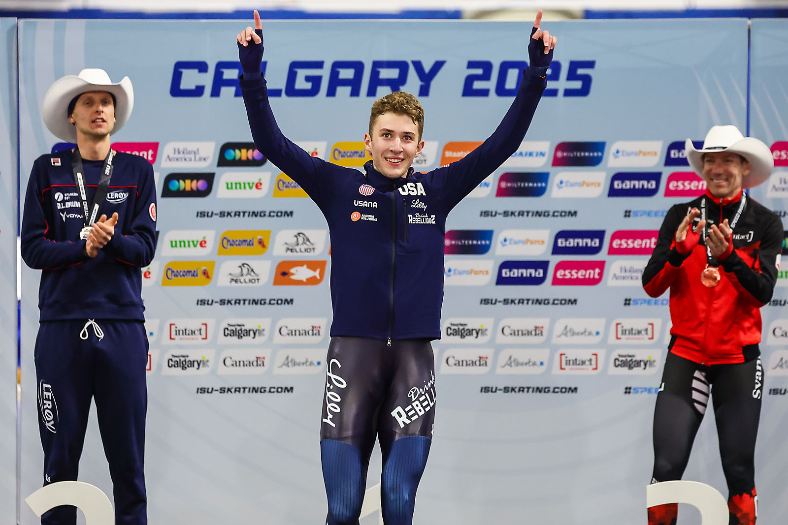 ISU Speedskating World Cup calgary sports photographer sergei belski photo