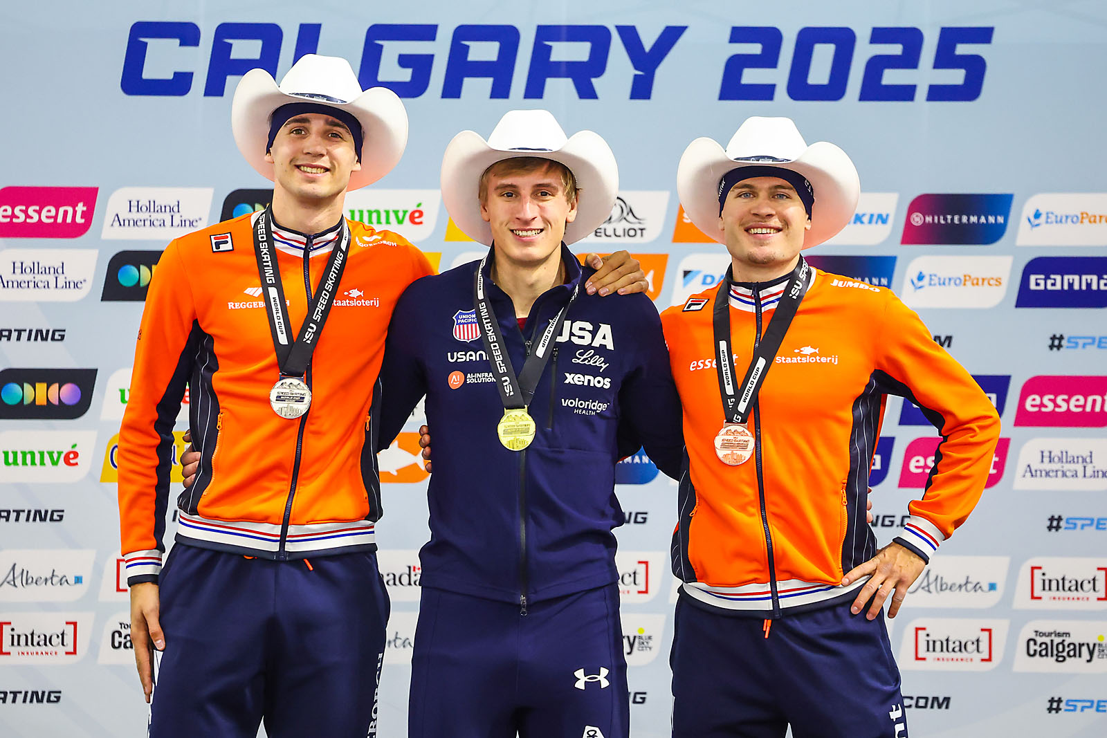 ISU Speedskating World Cup calgary sports photographer sergei belski photo