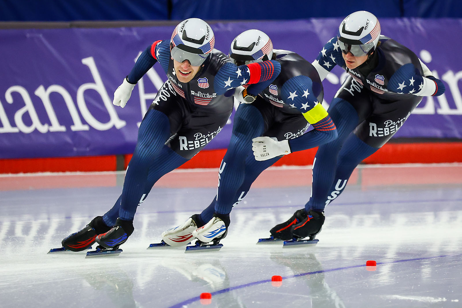 ISU Speedskating World Cup calgary sports photographer sergei belski photo