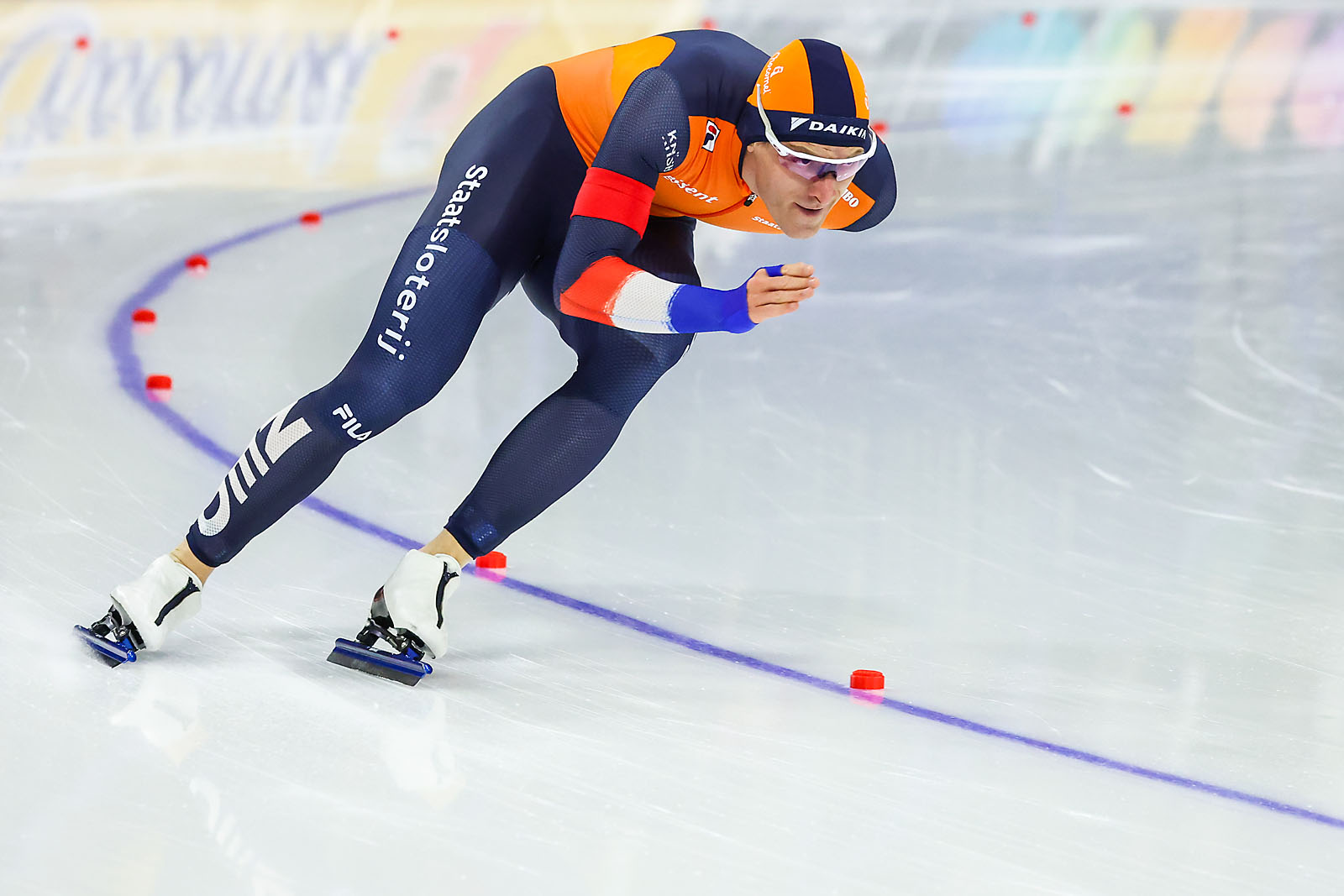 ISU Speedskating World Cup calgary sports photographer sergei belski photo