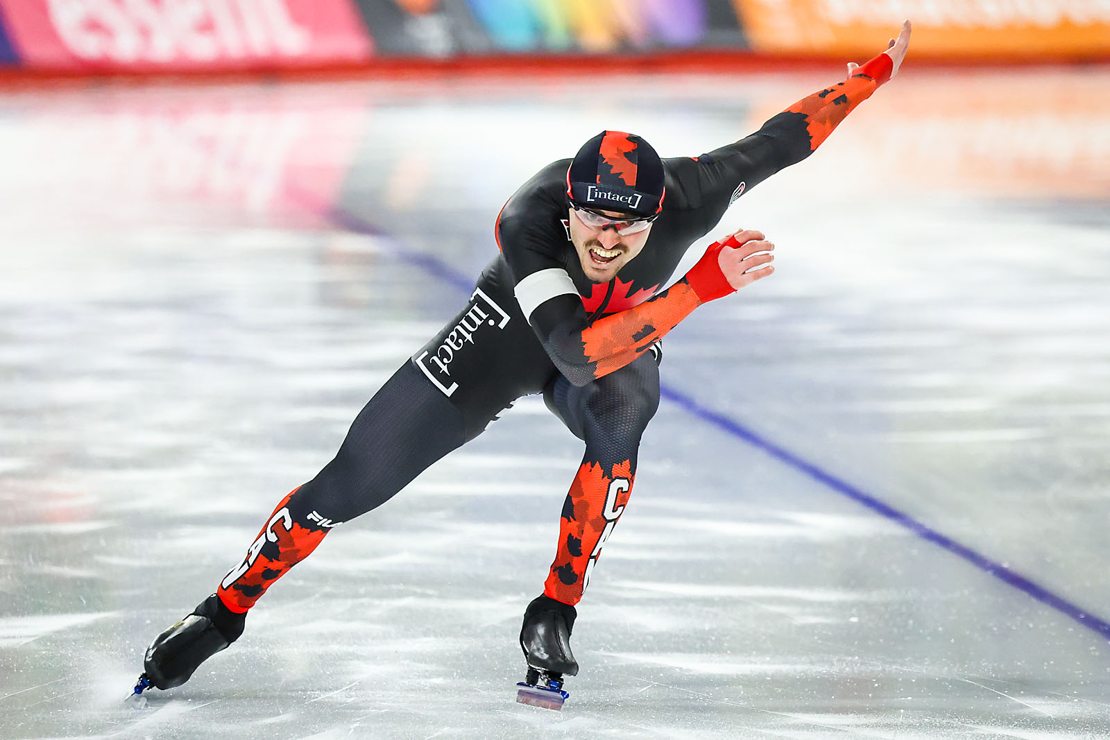 ISU Speedskating World Cup calgary sports photographer sergei belski photo