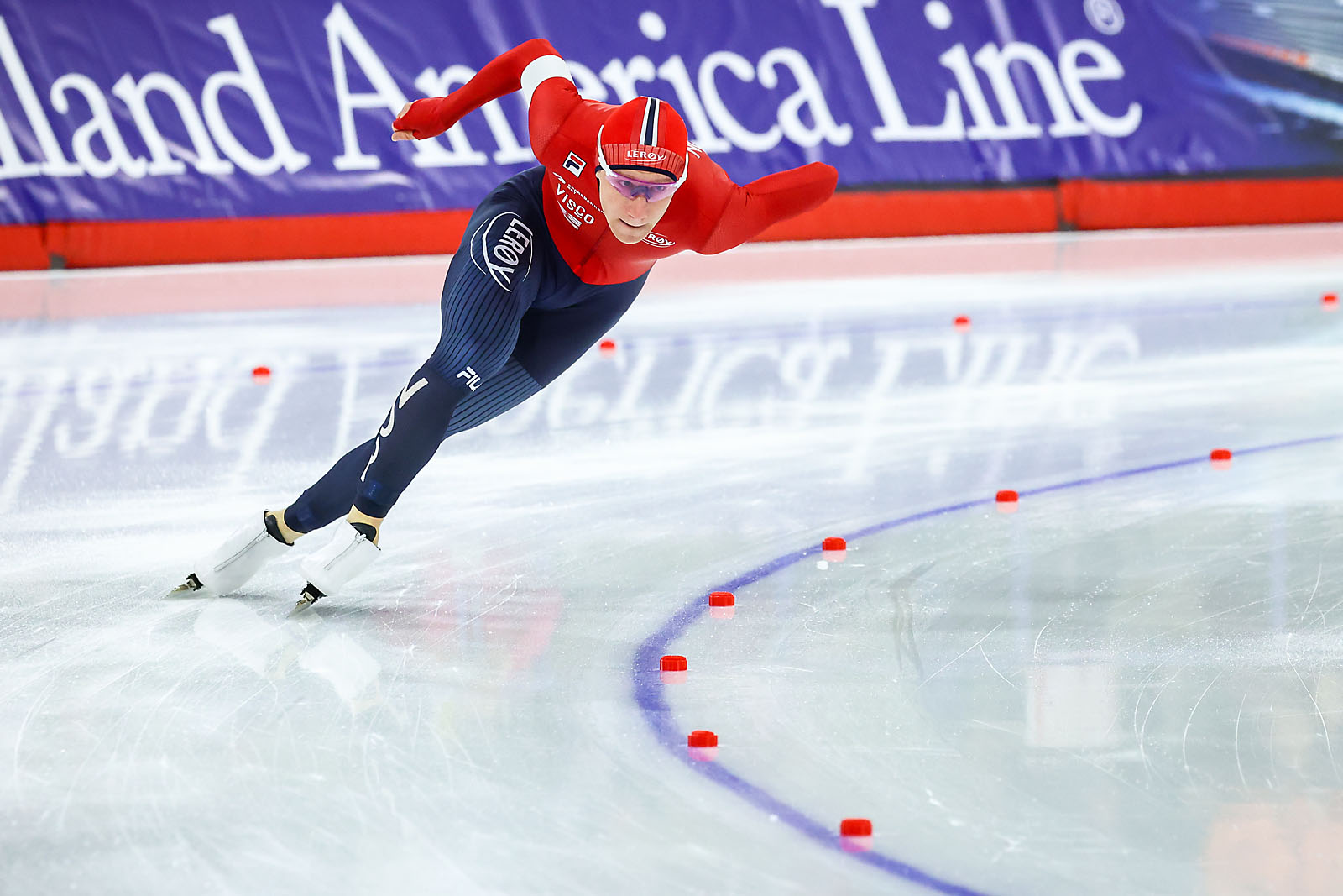 ISU Speedskating World Cup calgary sports photographer sergei belski photo