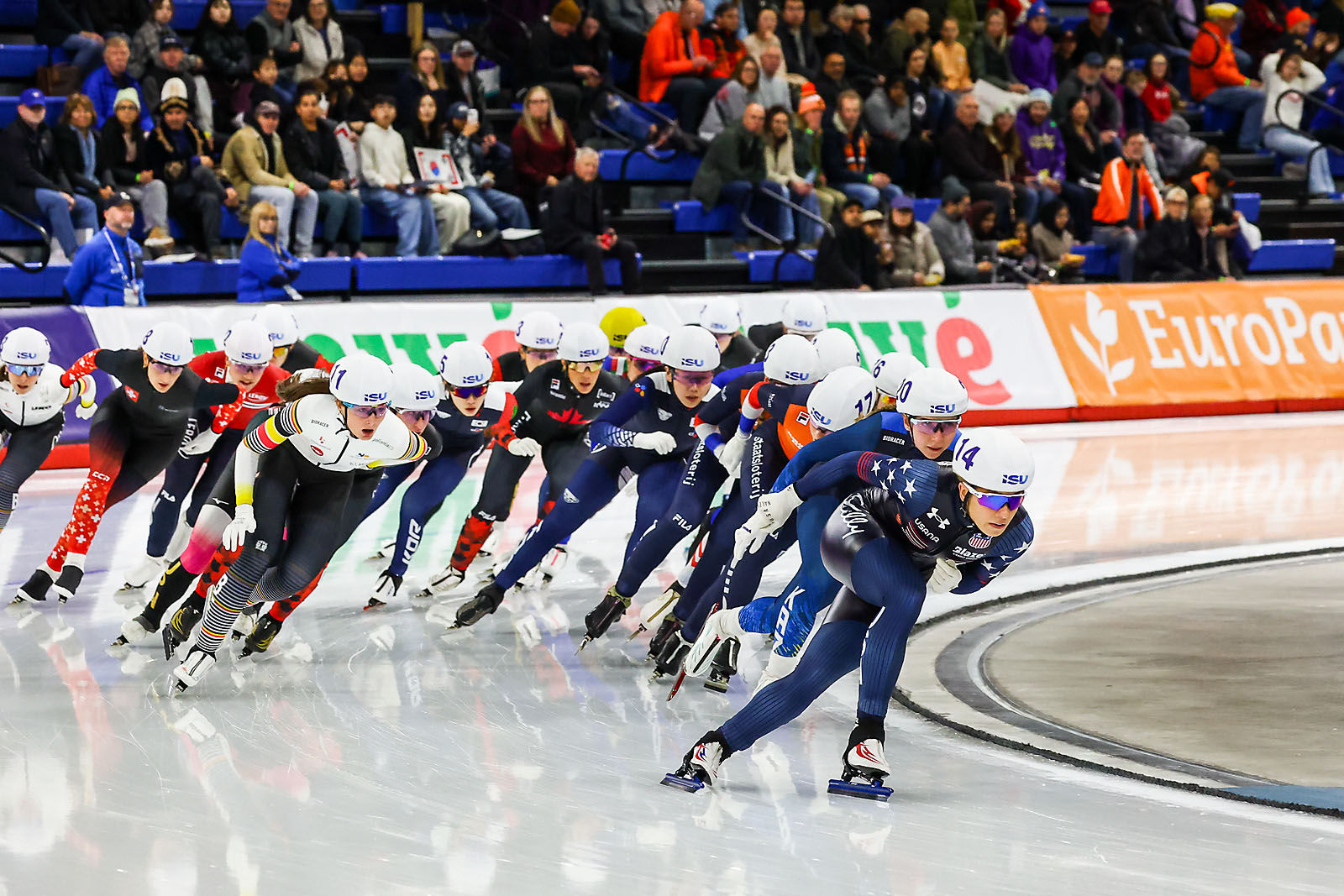 ISU Speedskating World Cup calgary sports photographer sergei belski photo