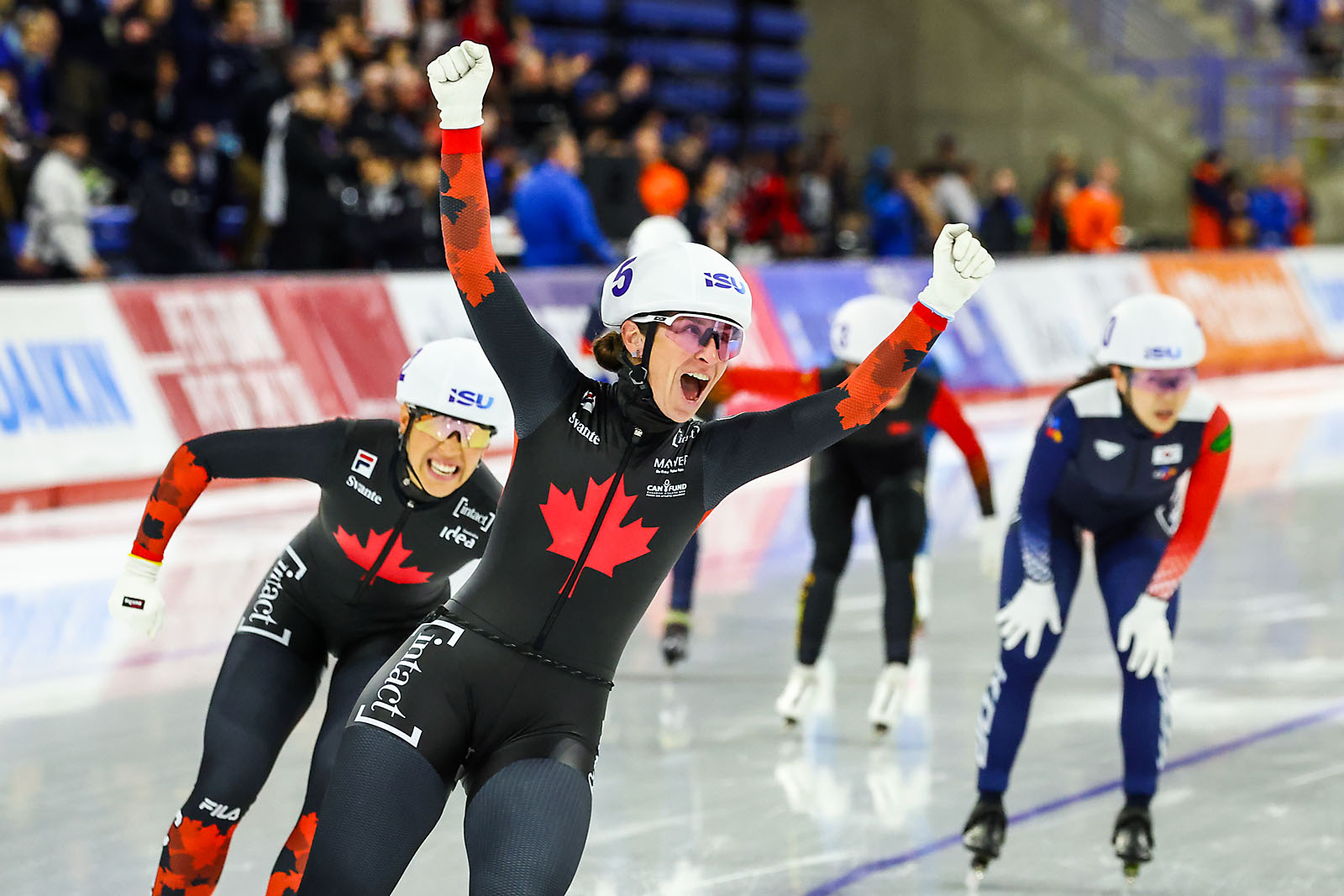 ISU Speedskating World Cup calgary sports photographer sergei belski photo