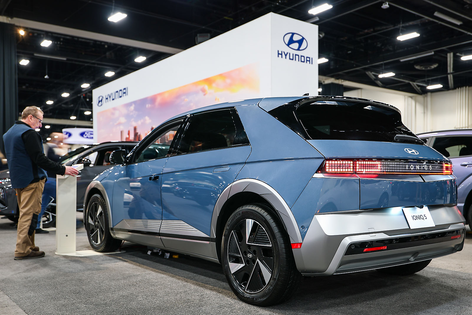 calgary international auto and truck show sergei belski photo